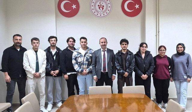 Öğrenci temsilcileriyle iletişim güçleniyor