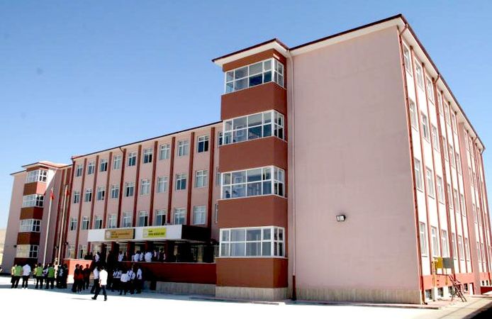 Prof. Dr. İlhan Kılıçözlü Fen Lisesi’nden ilk binde 7 öğrenci