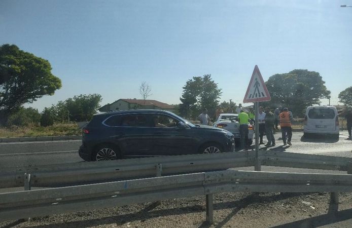 Petlas Kavşağı’nda Maddi Hasarlı Kaza