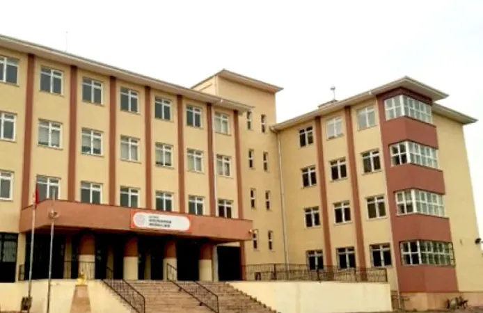 Kırşehir'de gurur tablosu! Ahi Evran Proje Anadolu Lisesi YKS'de zirveye çıktı