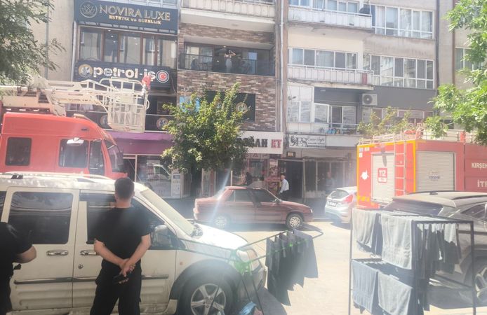 Müftülük Caddesi’nde Yangın Panik Yarattı