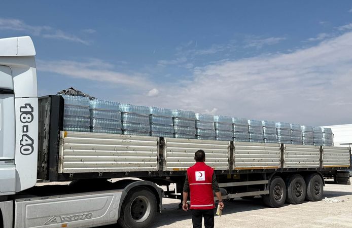İhtiyaç Sahipleri İçin Tonlarca Su Yola Çıktı