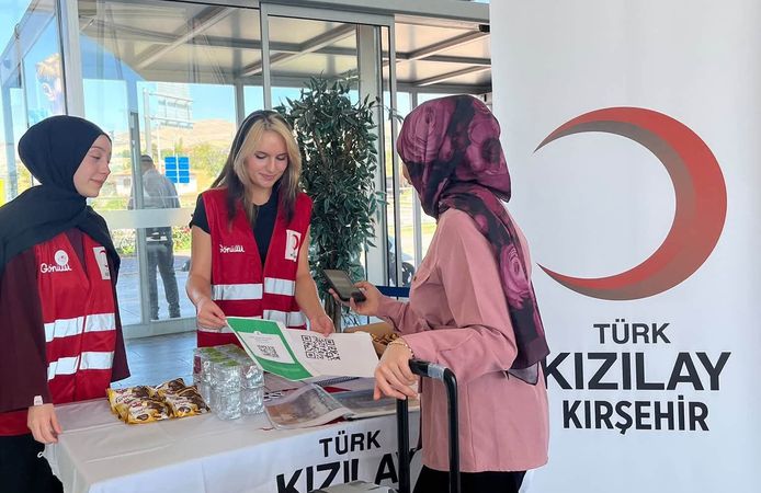 Kızılay'dan Öğrencilere Sıcak Karşılama