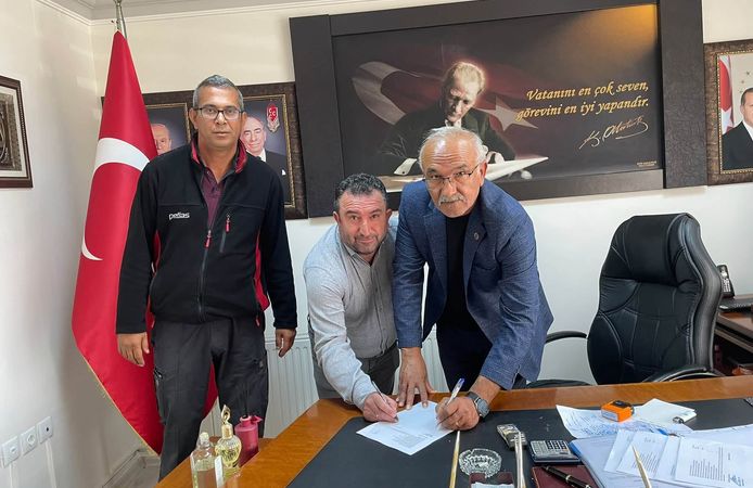 Boztepe’de İşçinin Yüzünü Güldüren İmzalar Atıldı