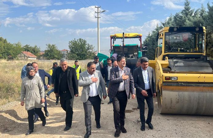İlçenin yolları konforlu hale geliyor