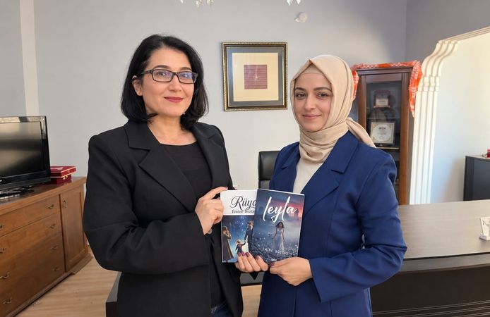 Şarkı sözlerinden kitaplara uzanan yolculuk