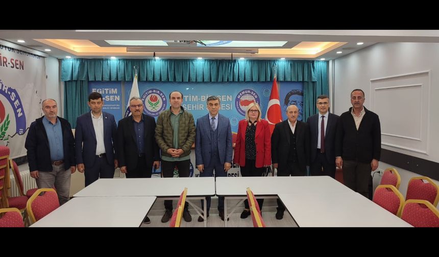 SGK Müdürü ile Sendika Temsilcileri aynı masada