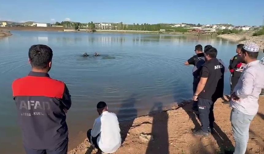 Gölete düşen küçük çocuk hayatını kaybetti