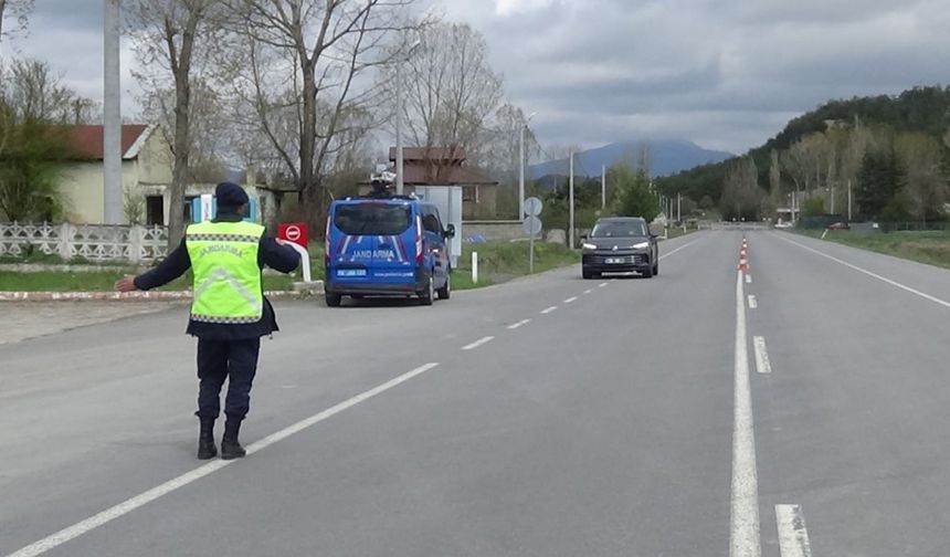 Kazaların yaşandığı güzergahta jandarmadan sıkı trafik denetimi