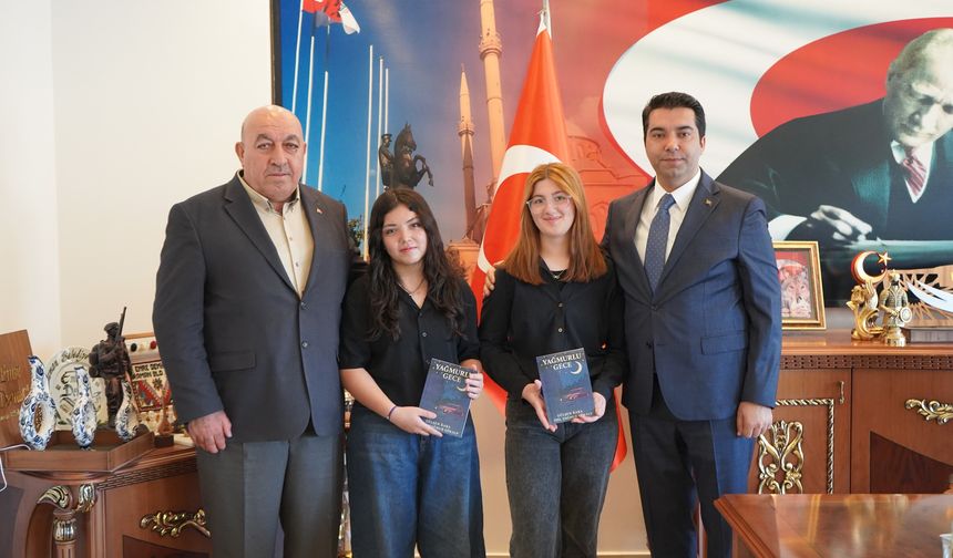 Başkan Demirci’den genç edebiyatçılara tam destek