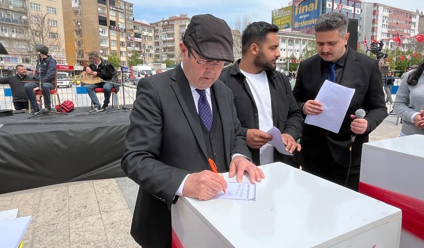 Dilekler sandıkta buluştu