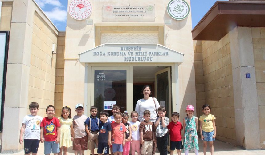 Minik ziyaretçilerden doğaya yakın bakış!