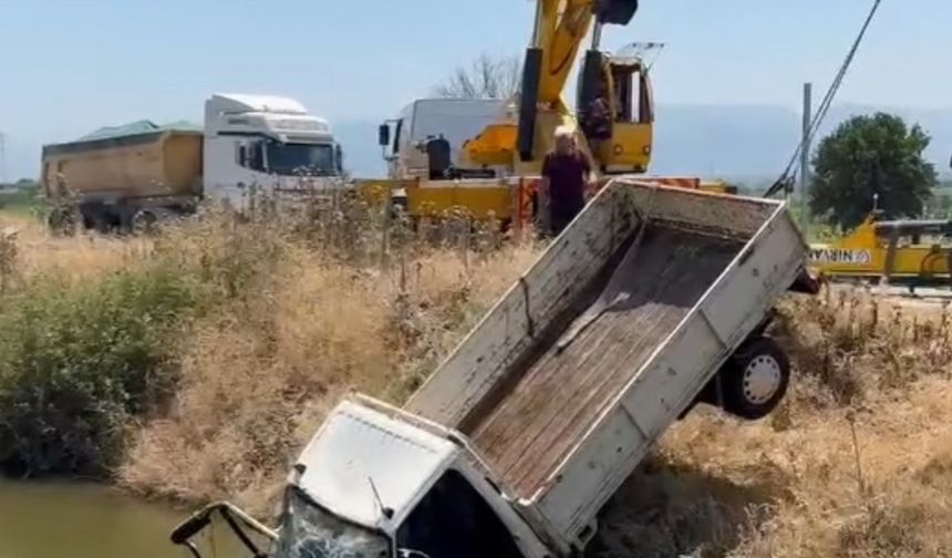 Turgutlu’da trafik kazası: 3 kişi yaralandı