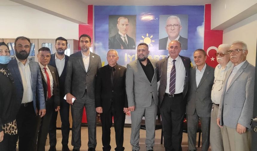 Farklı renkler aynı çatı altında buluştular