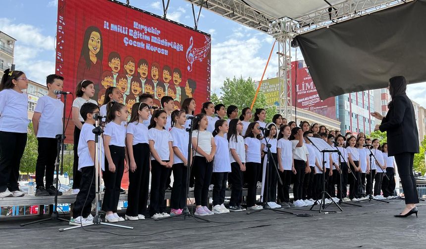 Kırşehir’de sanatla büyüyen nesil sahneye çıkıyor