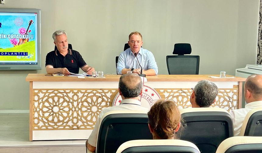 Muharrem Ertaş Okulu tanıtım ve değerlendirme toplantısı gerçekleştirildi
