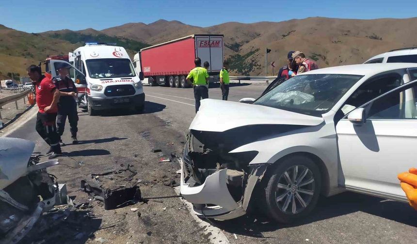 Erzincan-Sivas Yolunda Kaza