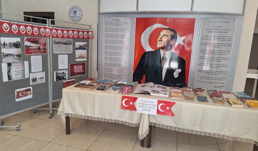 Kırşehir’de "30 Ağustos Zaferi Kitap" sergisi açıldı