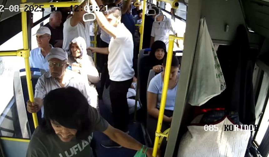 Baygınlık geçiren kadını hastaneye yetiştirdi
