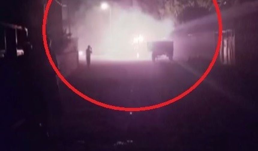 Kıvılcımlar gökyüzünü aydınlattı: Elektrik hattında patlama