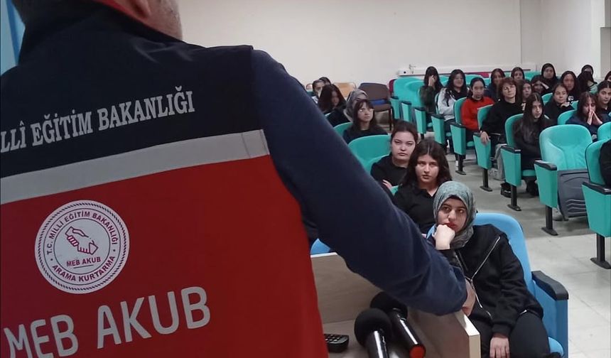 O lisede Afet Farkındalık eğitimi