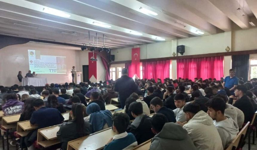 Kırşehir'de bilim kıvılcımı yükseliyor