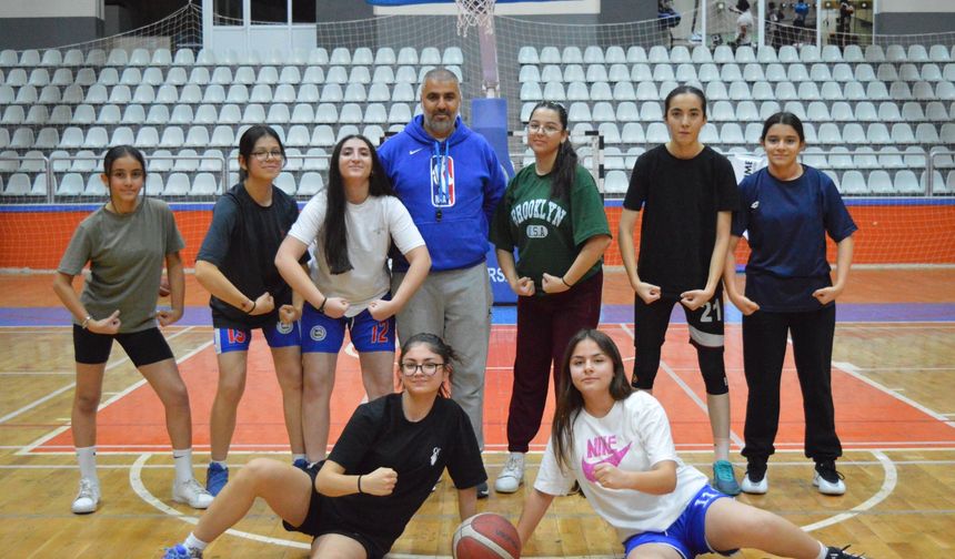 Kırşehir’de genç basketbolcular sahaya hazırlanıyor