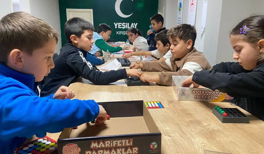 Çocuklar akıl zeka oyunlarıyla buluşuyor