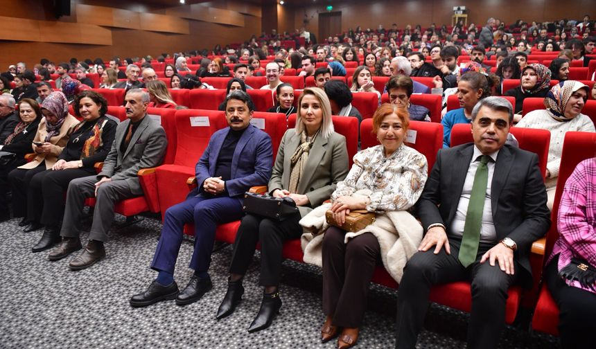 Kemal Tahir’in ‘Devlet Ana’sı Kırşehir’de sahnelendi
