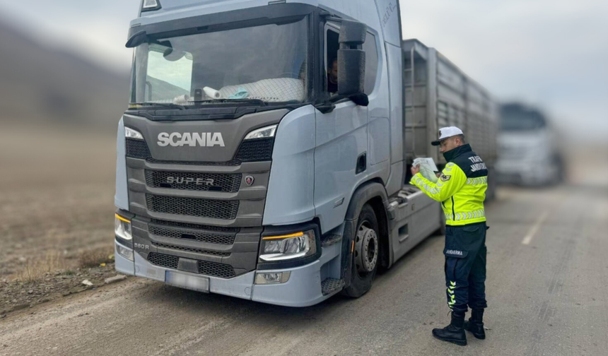 Kırşehir’de sürücüleri ilgilendiren kış lastiği denetimi