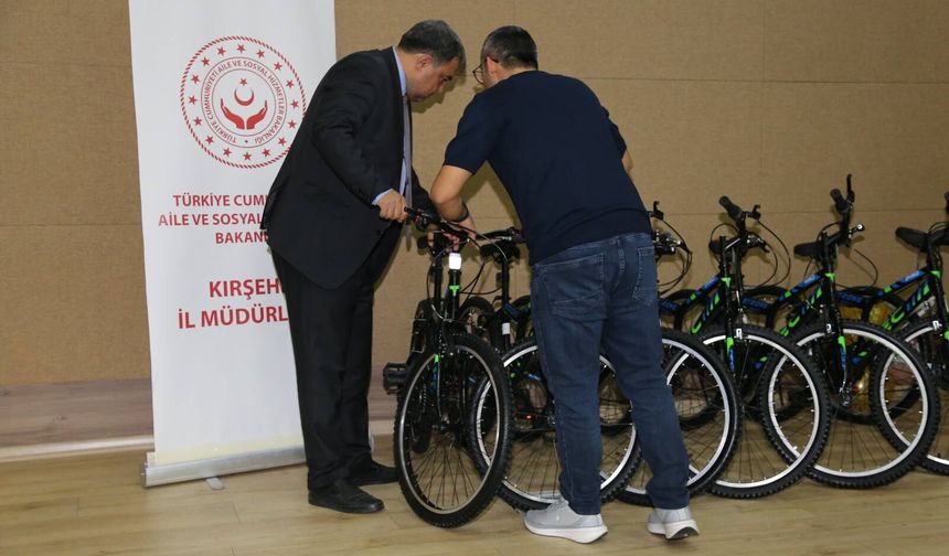 Balcı, Çocukların Neşesine Ortak Oldu
