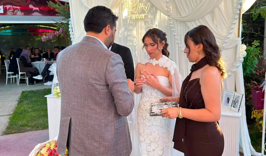 Esnaf Ailelerinin Nişan Merasiminde Yüzükler Takıldı