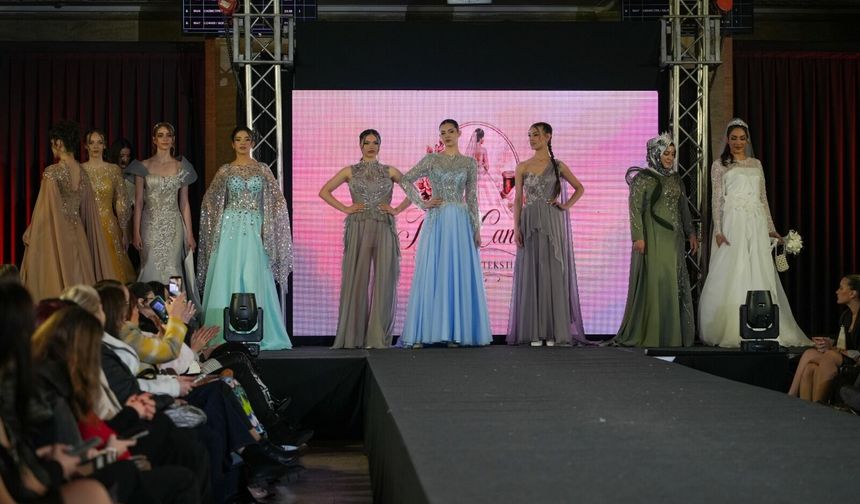 Türk Modacı Büşra Canay Bulgaristan’da Göz Kamaştırdı