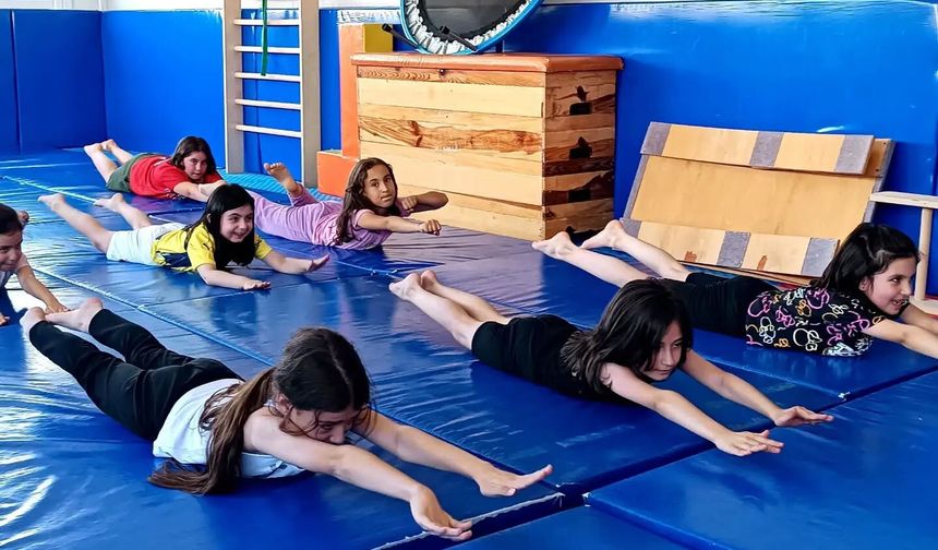 Geleceğin Sporcuları Mucur’da Parkura Çıktı