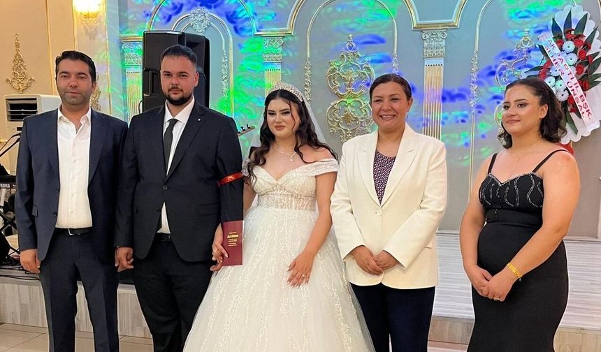 Emir Burak Aydoğan ile Tuğçe Çelik bir ömür mutluluğa “Evet” dedi
