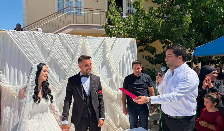 Başkan Demirci Nikâh Masasındaydı