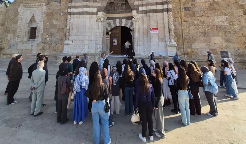 Kırşehir Kent Konseyi’nden Gençlere: “Kırşehir Artık Sizin de Şehriniz”