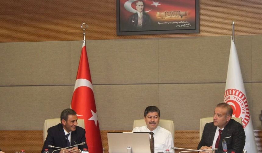KIRŞEHİR’İN ESNAF VE ÜRETİCİLERİNİN GÜNDEMİ TBMM’DE ELE ALINDI
