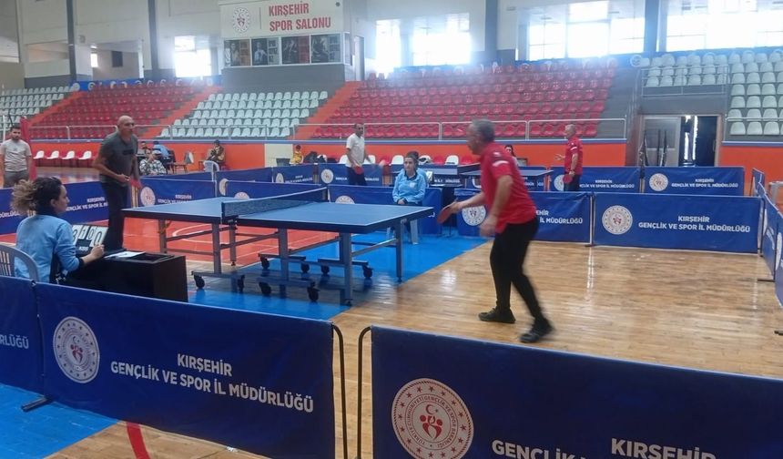 Kırşehir İl Müftülüğü masa tenisinde şampiyon oldu