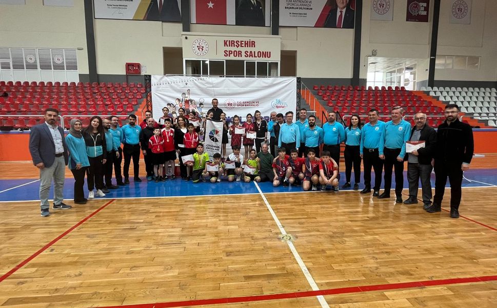 Raketler konuştu, şampiyonlar Kırşehir’de belli oldu