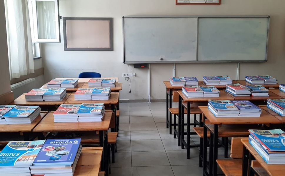 Kırşehir’de ders kitabları okullara dağıtılmaya başladı