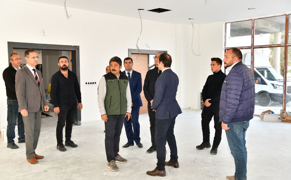 Vali Demiryürek, sağlık ve kamu yatırımları yerinde incelendi