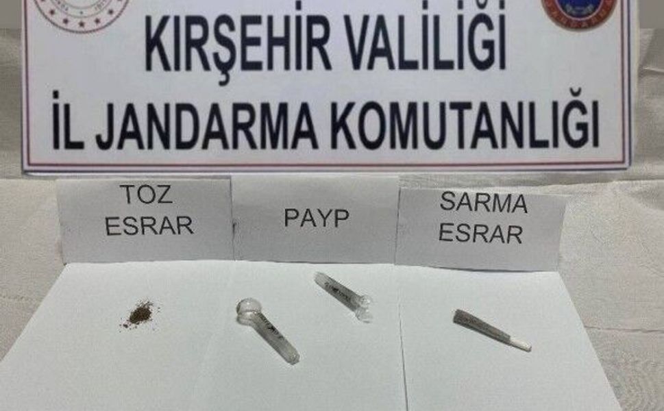 Otomobilde 17 Gram Madde Ele Geçirildi!