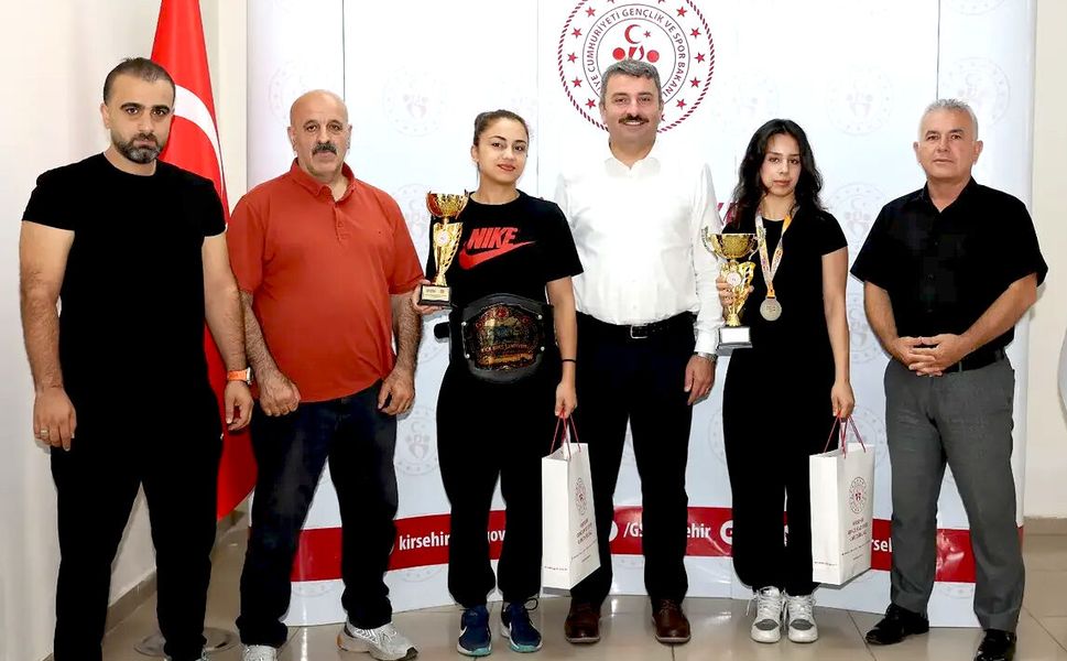Altın kemer ve gümüş kupanın ardından yeni hedef dünya arenası
