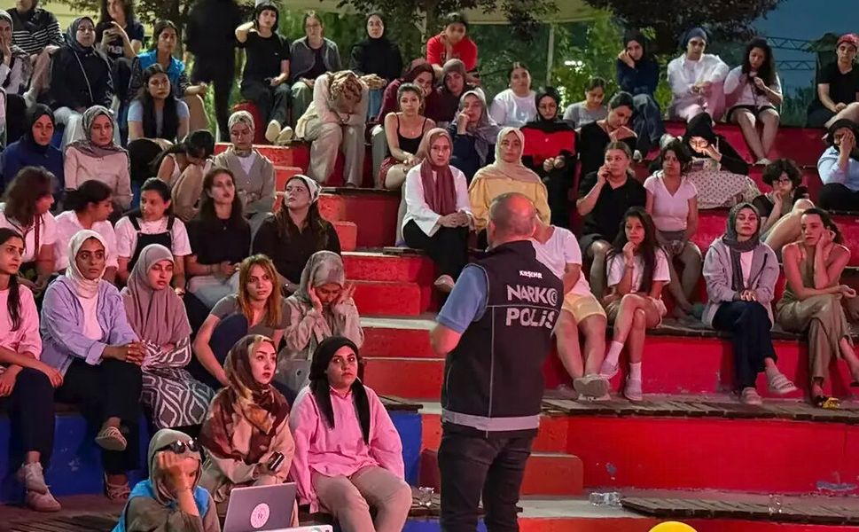 Kırşehir’de gençlere narkotik farkındalığı!