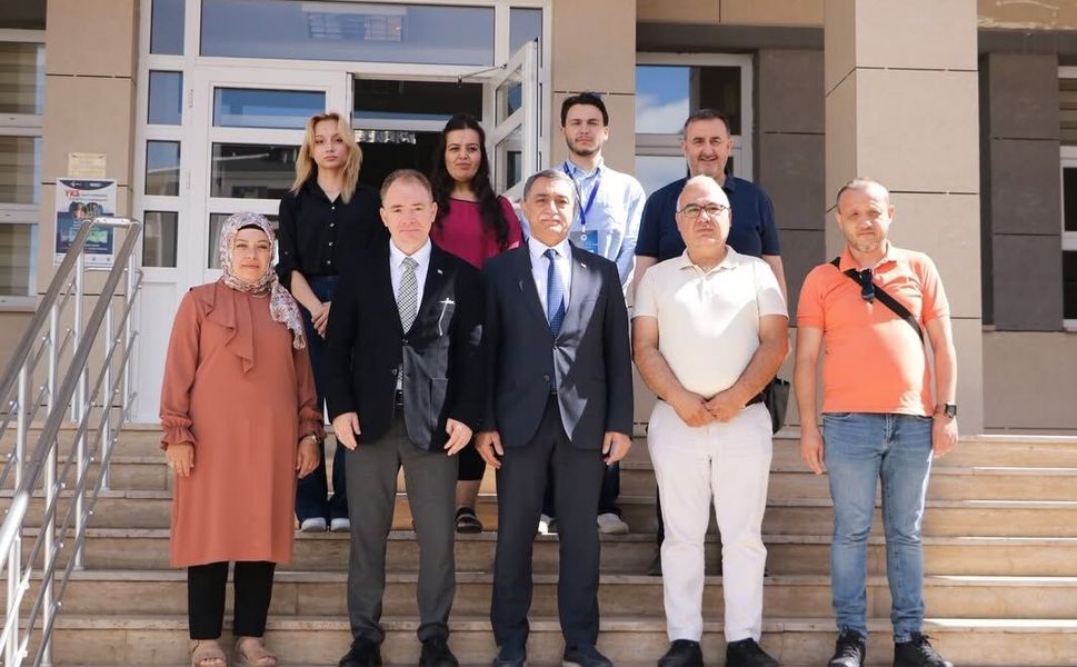Kırşehir’de Üniversite adaylarına çifte danışmanlık desteği