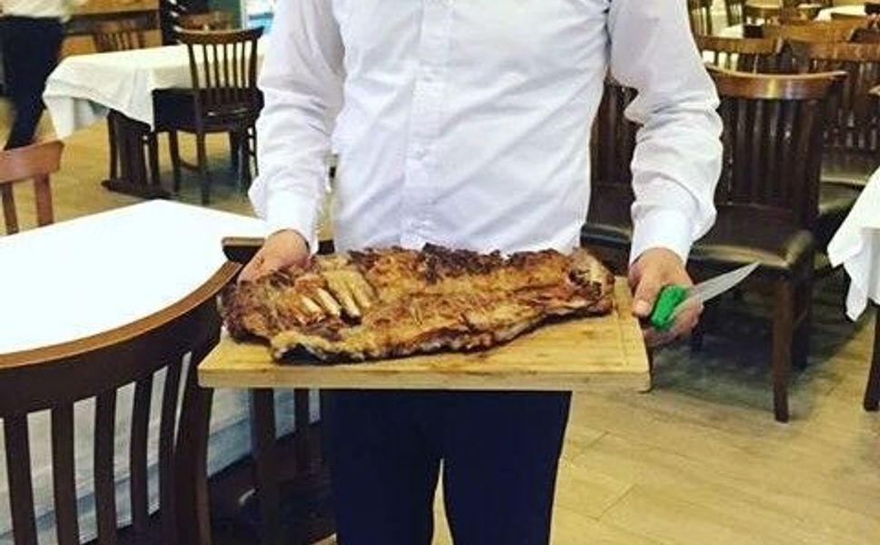 Kırşehir’deki Garsonların Dikkatine: Yargıtay’dan Emsal Bahşiş Kararı!