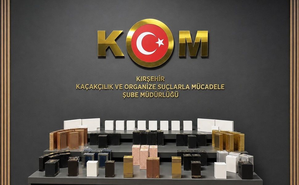 Kırşehir’de polis durdurdu, kaçak ürünler ortaya çıktı