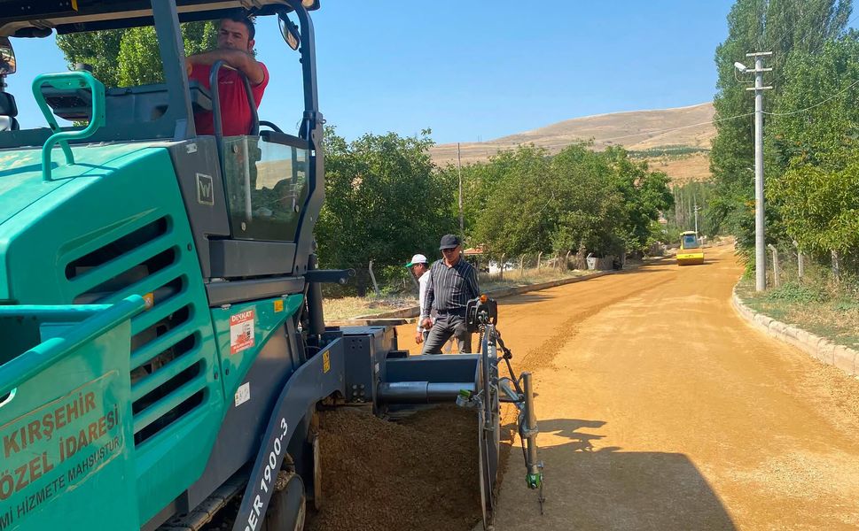 Özbağ’da Dev Yol Hamlesi: 3 Mahalle Birbirine Bağlanıyor