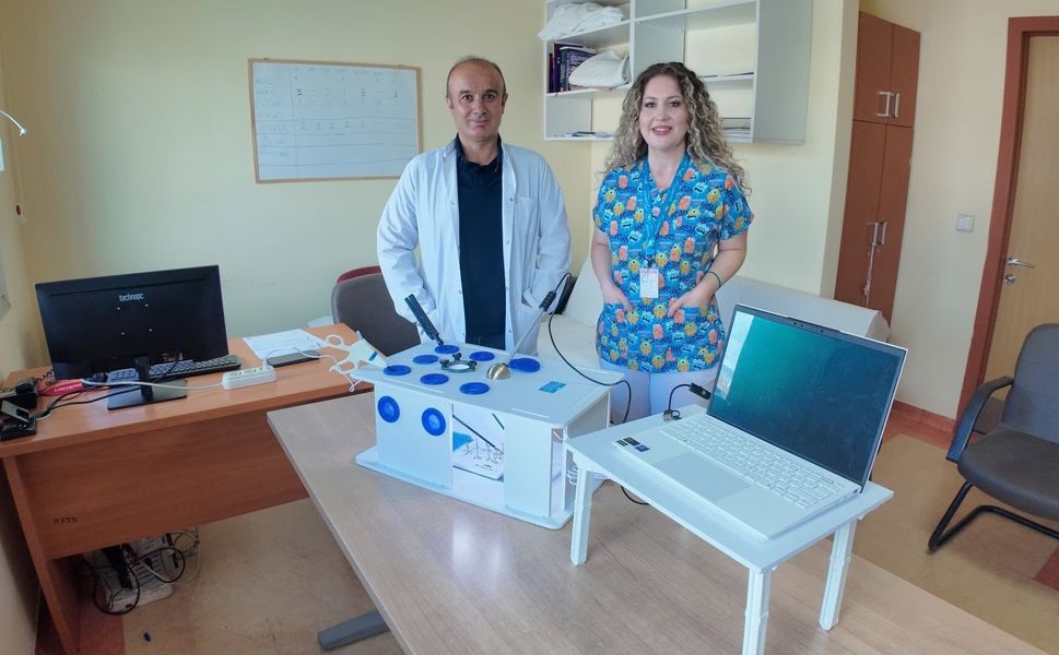Genç Hekimler Cerrahi Pratiğini 'Trainer Box' İle Geliştirecek